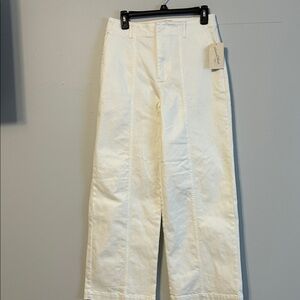 Universal Thread white Wide Leg  pant/jean. Size 12 NWT.